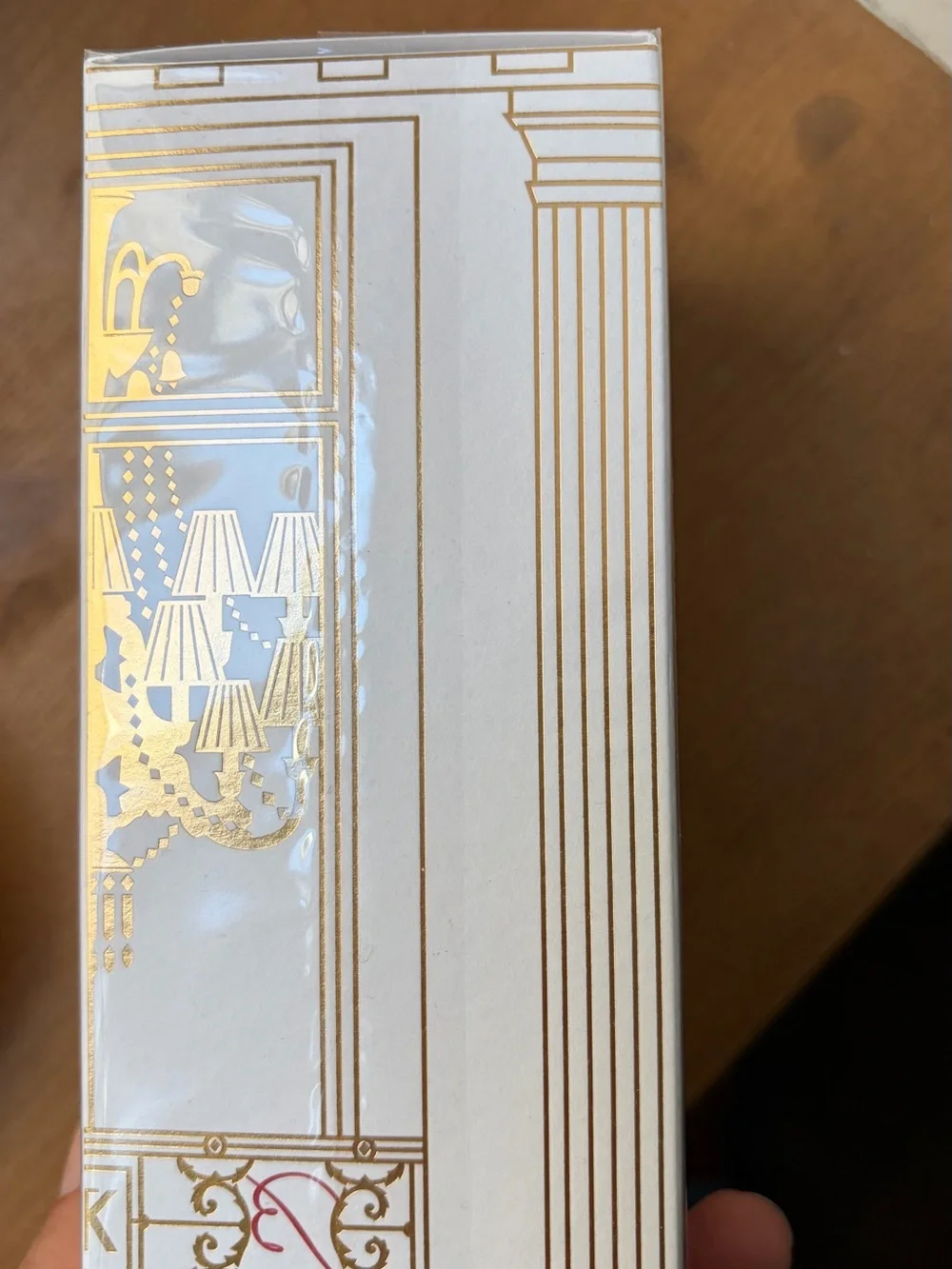 Maison Francis Kurkdjian Baccarat Rouge 540 Box - White and Gold Accents